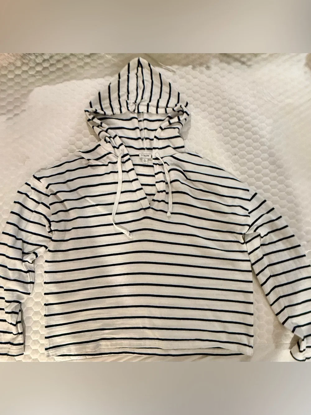 JCrew Women’s V neck Beach Hoodie Navy and Ivory Stripe Size XL